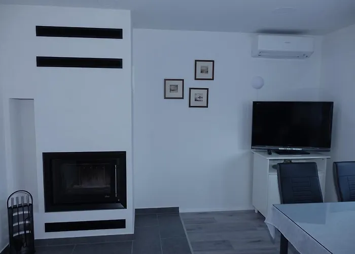 Apartment Apartmaji Anita Begunje pri Cerknici